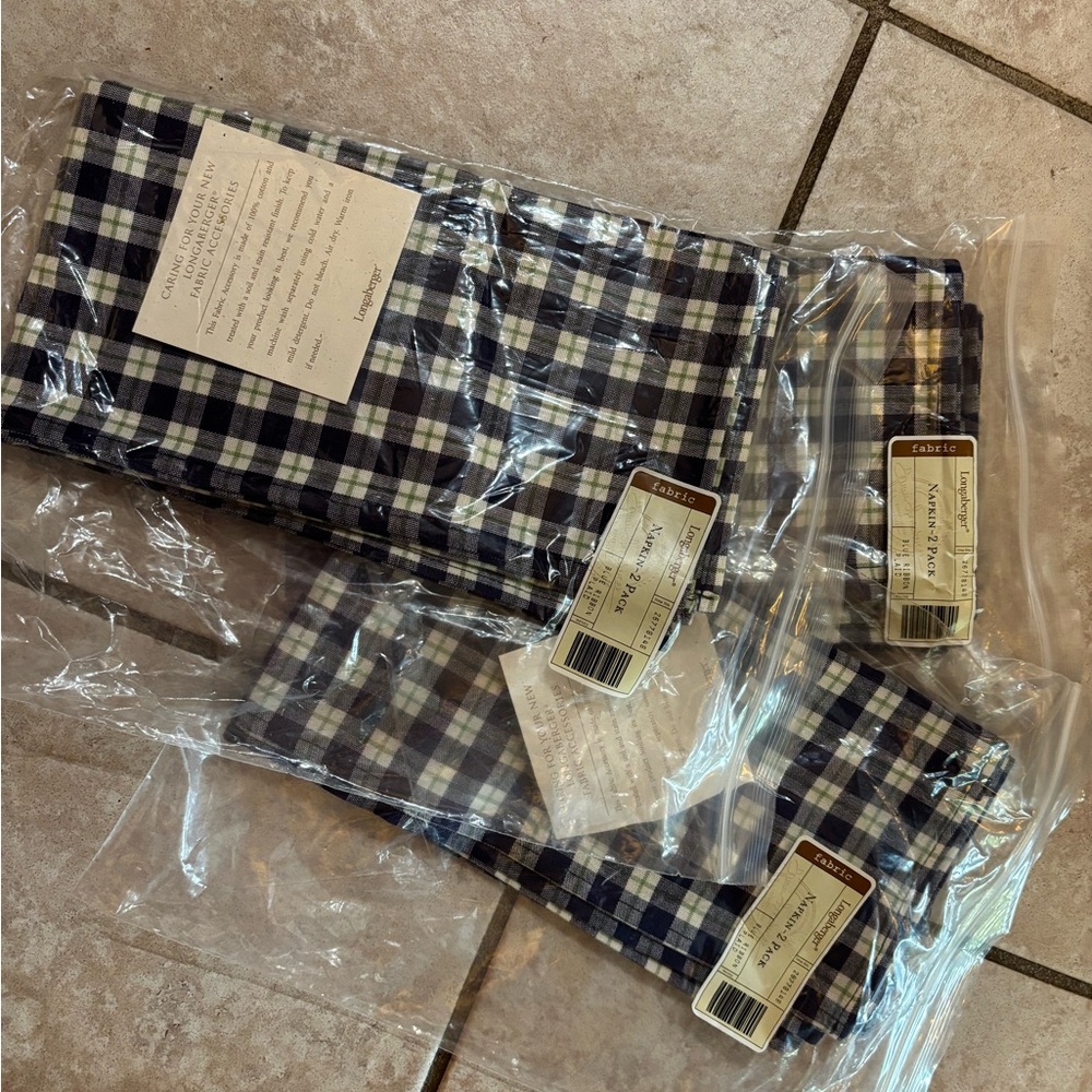 Longaberger Navy and Green Plaid Napkin Set